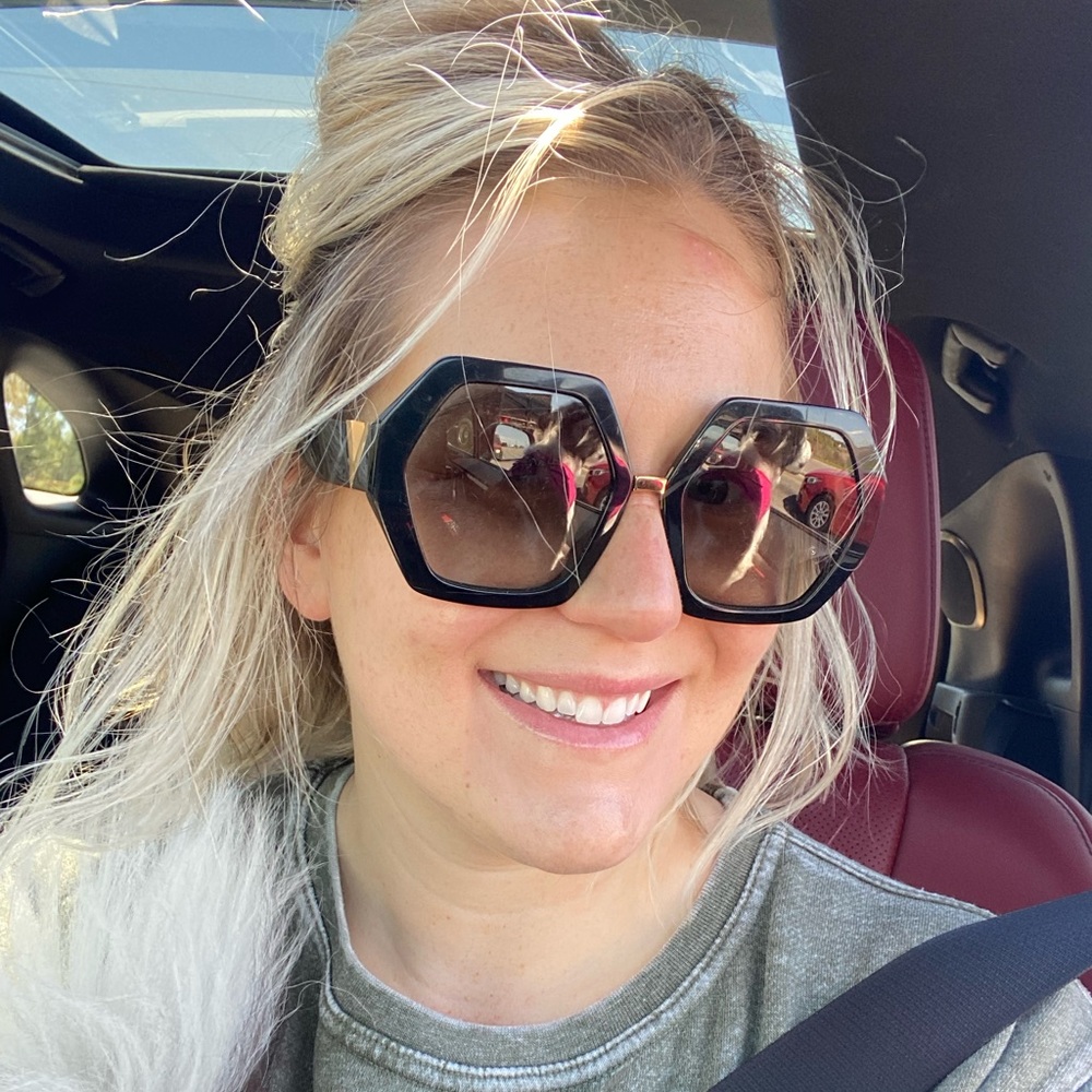 Meet your Posher, Anna